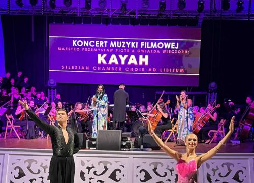 Formacja Aqua Dance na koncercie muzyki filmowej