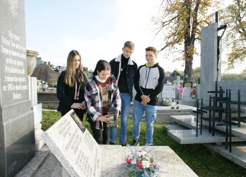 znicz pamięci 2022